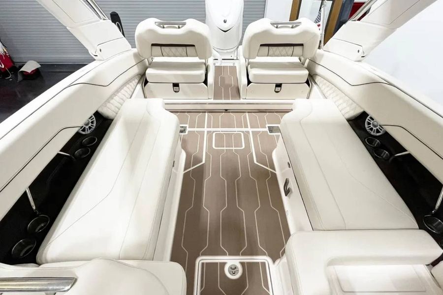 2025 Regal LX6, photo 10 of 14